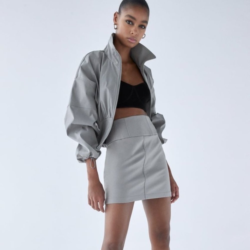 NWT Zara High Waisted Technical Mini Zipper Skirt SZ-L